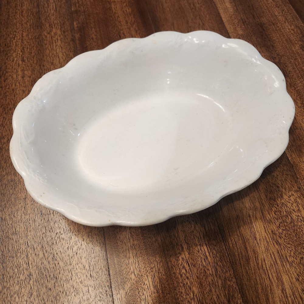 1800s Johnson Bros England Oval Scalloped Edge‎ Serving Bowl Royal Ironstone